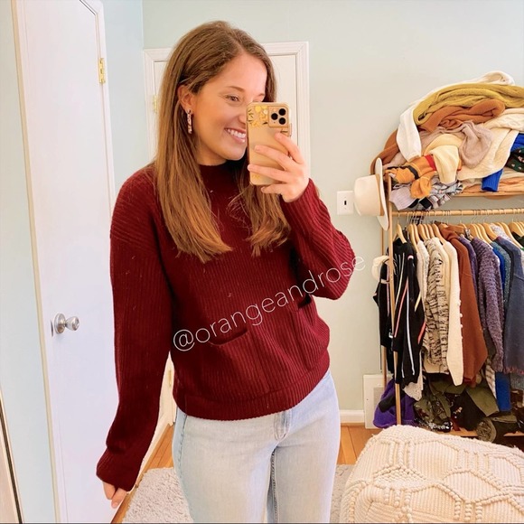 Ann Taylor Sweaters - NWOT Ann Taylor Burgundy Red Berry Chunky Knit Merino Wool Blend Sweater Medium